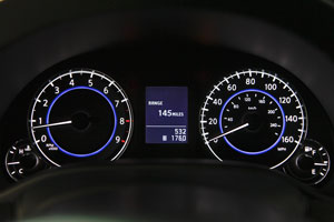  2010 Infiniti G37 Sport Coupe gauges speedometer and RPM