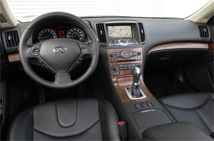  2008 Infiniti G37 Journey interior with Navigation, Premium, and wood accent Packages